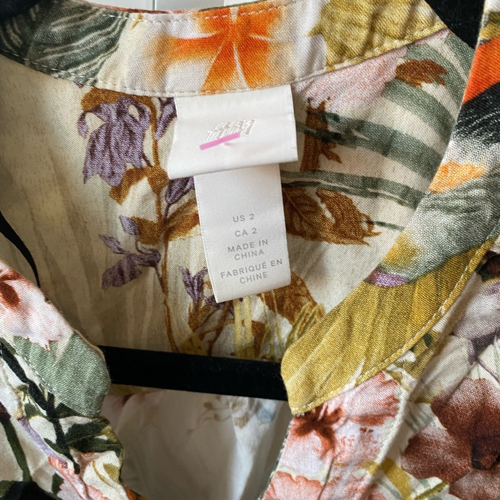 H&M Tropical Floral Bird Blouse Long Sleeve Lightweight Top Size 2 - Picture 4 of 7